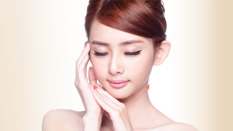 【埋線下顎線】 除了事業線，這條線更迷人